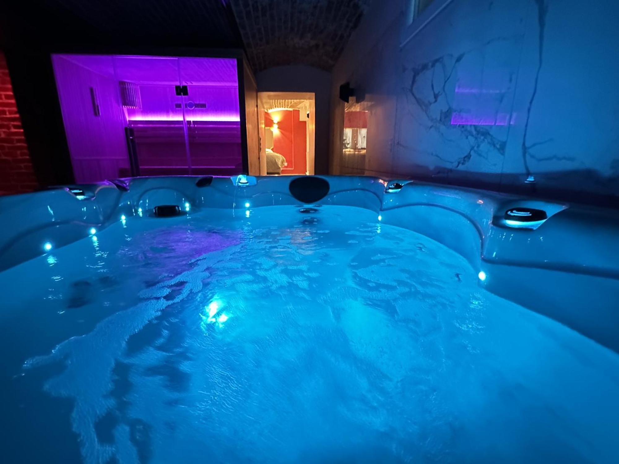 Le Bijou - Appartement, Sauna Et Jacuzzi - Lille Eksteriør bilde