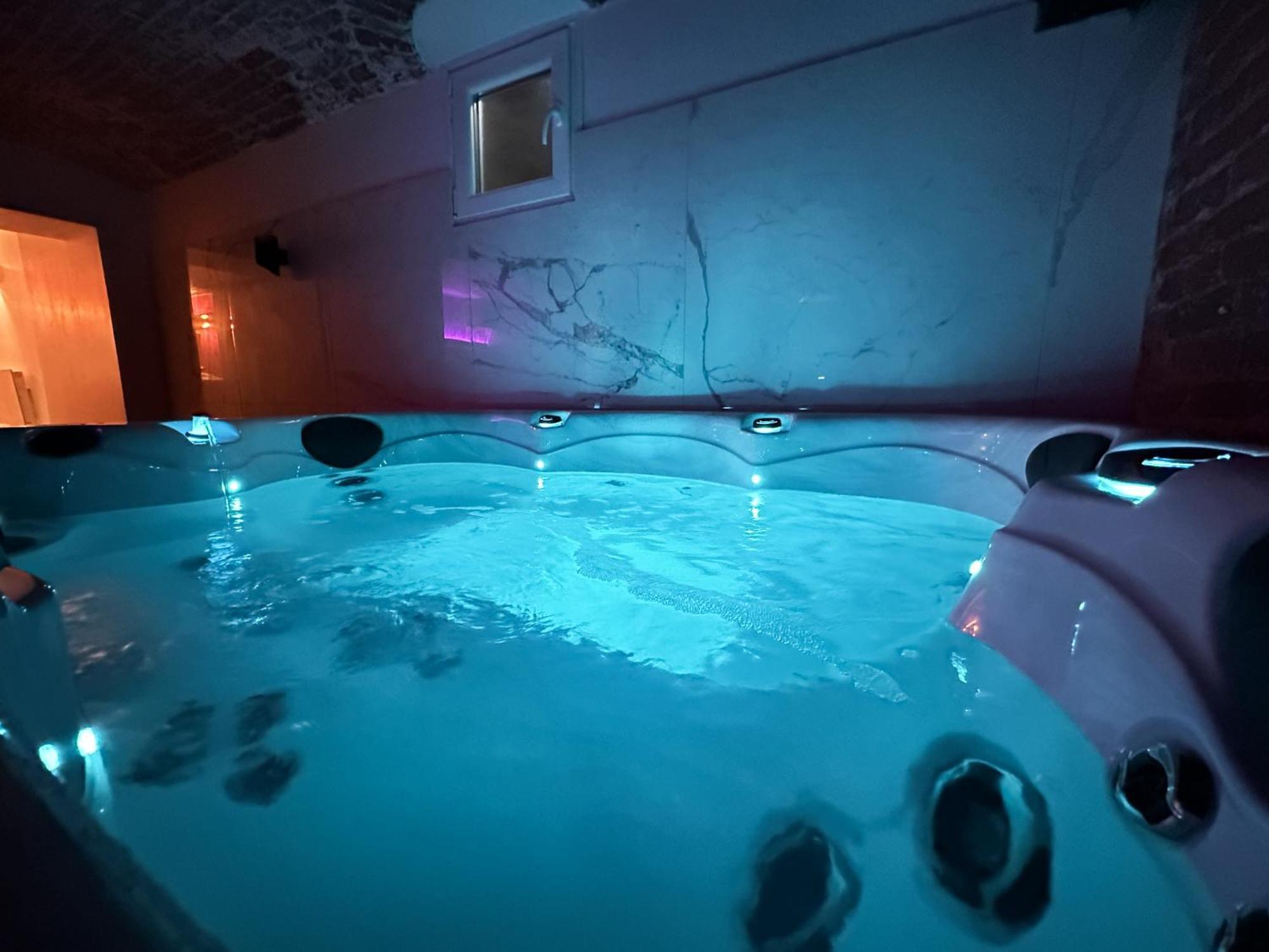 Le Bijou - Appartement, Sauna Et Jacuzzi - Lille Eksteriør bilde