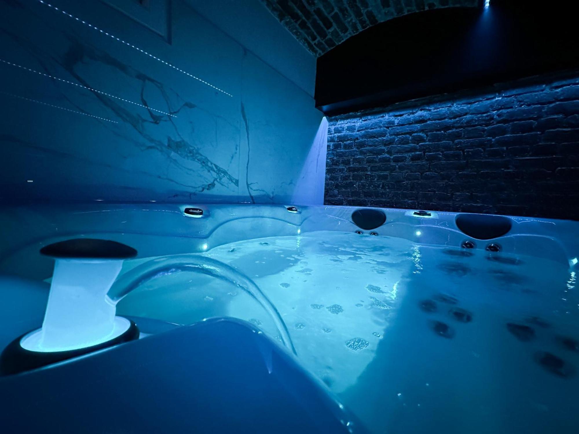 Le Bijou - Appartement, Sauna Et Jacuzzi - Lille Eksteriør bilde
