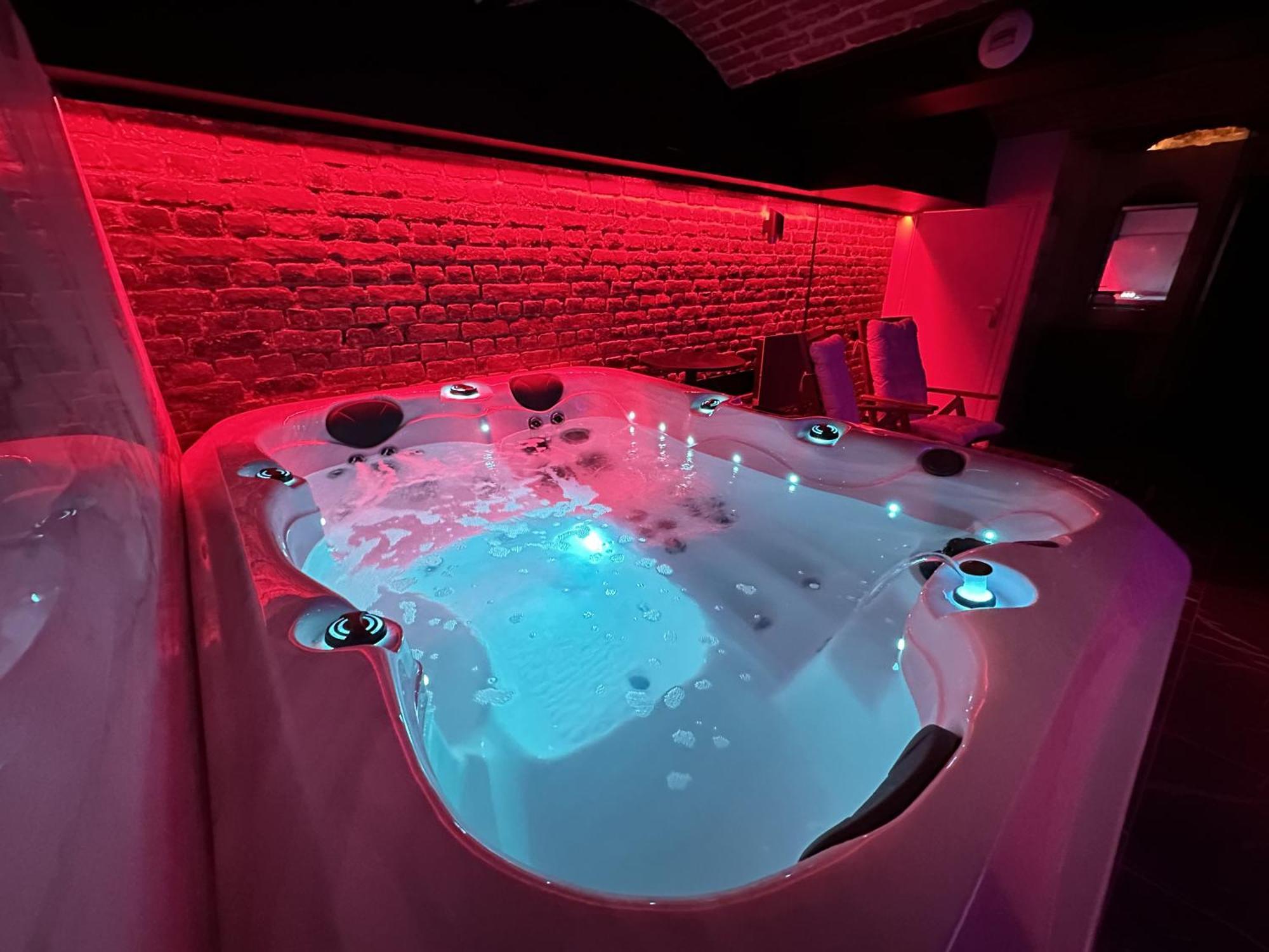 Le Bijou - Appartement, Sauna Et Jacuzzi - Lille Eksteriør bilde